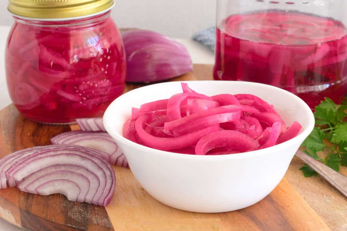 How To Make Easy Cava Style Pickled Red Onions At Home