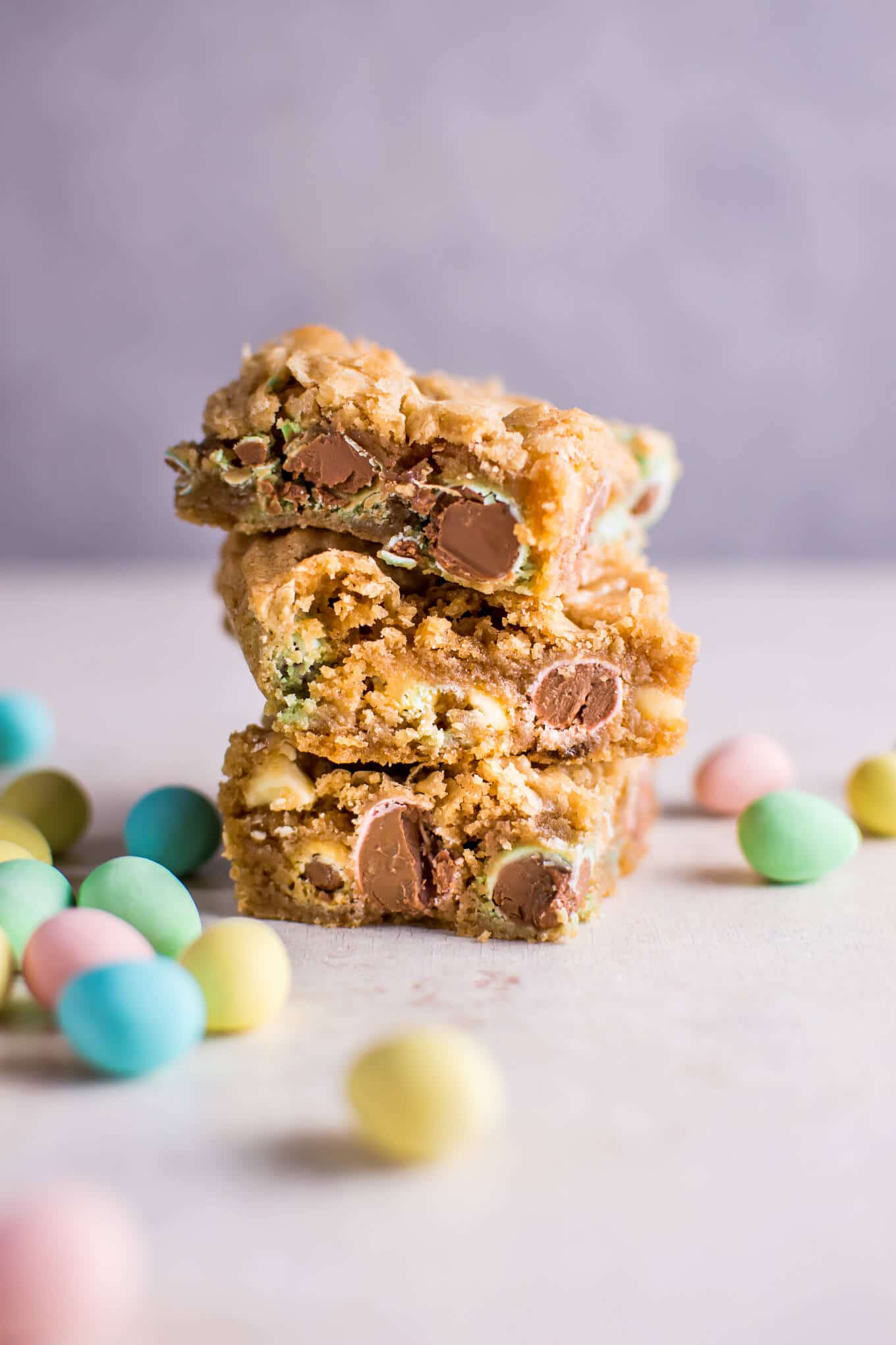 Delicious Cadbury Mini Egg Cookie Bars - Quick & Easy Recipe