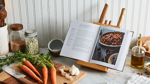 How To Write Recipes That Stand Out & Keep Readers Hooked